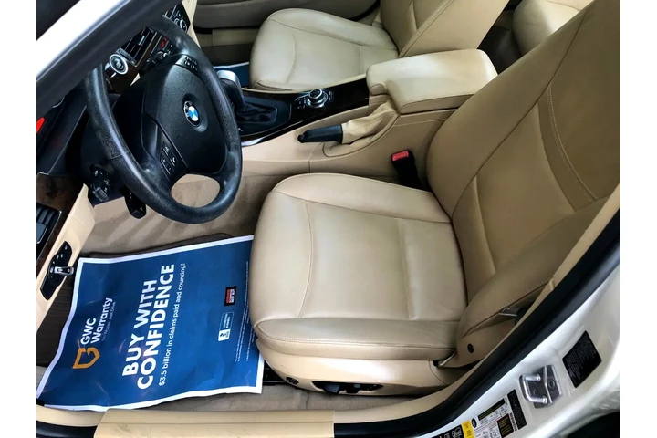 $9808 : 2011 BMW 3-Series 328i xDrive image 9