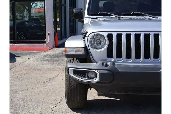 $25990 : Jeep Gladiator 2022 4x4 Over image 10