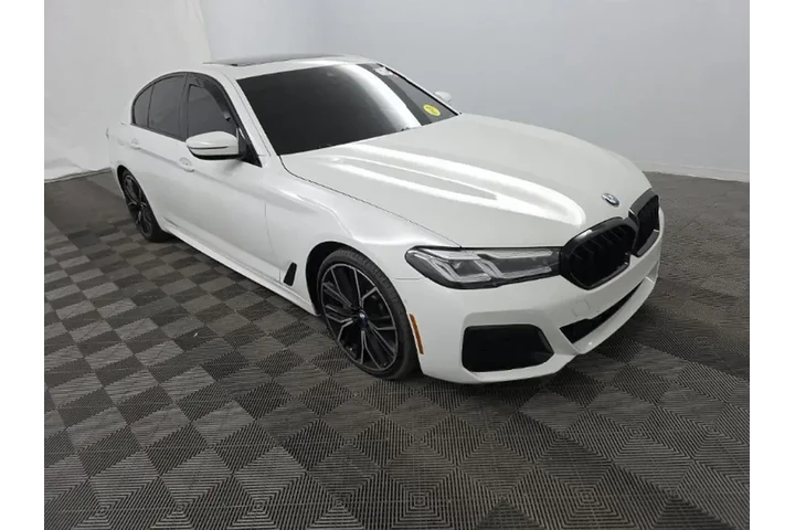 $36790 : BMW 5 Series 2023 530i 4dr S image 3