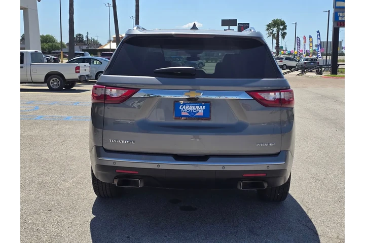 $27998 : 2019 Traverse Premier image 4