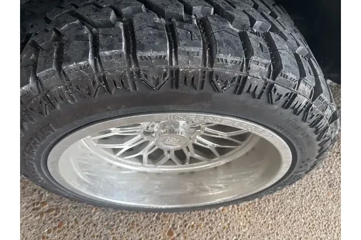 $39331 : Ford Bronco 2024 4x4 Big Ben image 2