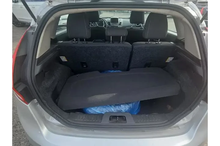 $7500 : Ford Fiesta 2016 SE 4dr Hatc image 9