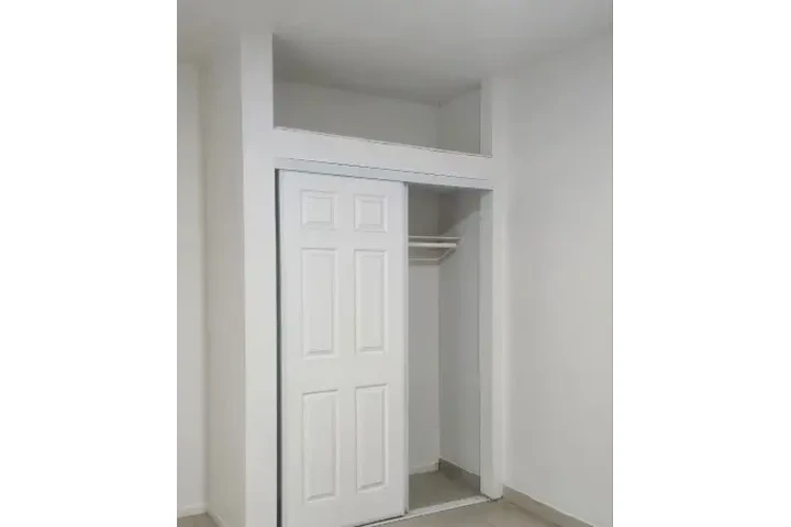 $1400 : APARTAMENTO DE RENTA image 6