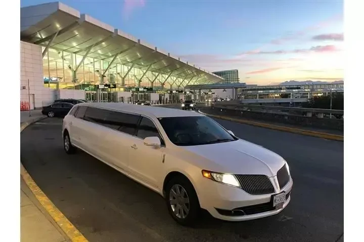 Fast Taxi Cab Service near me image 4