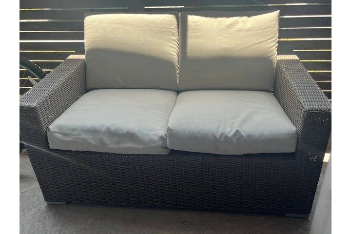 $120 : Sillón chico de patio image 1