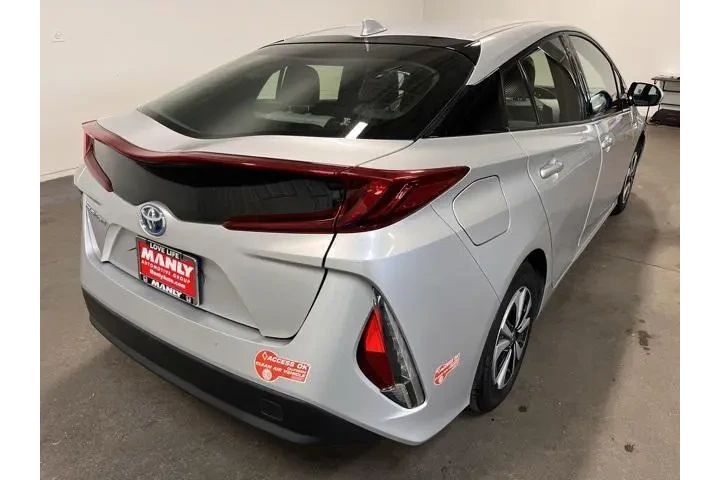 $17482 : Toyota Prius Prime 2017 Prem image 3