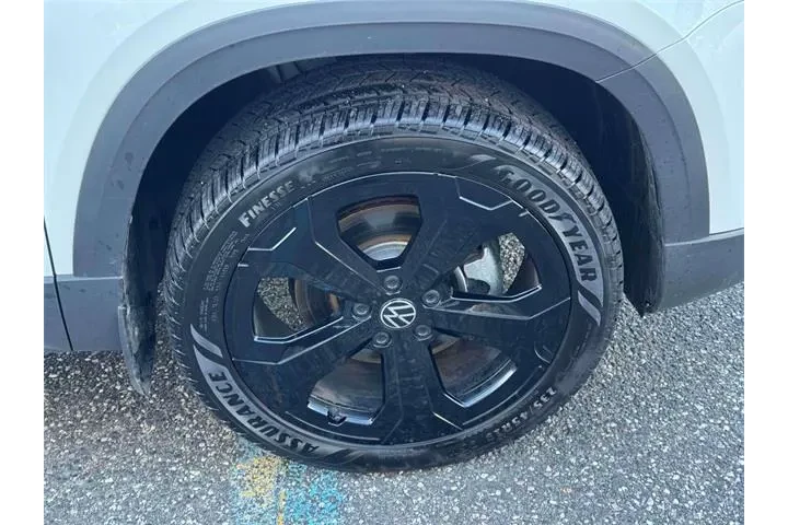 $29450 : Volkswagen Taos 2025 AWD SE image 10