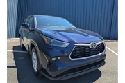 $38888 : Toyota Highlander 2025 LE 4d thumbnail
