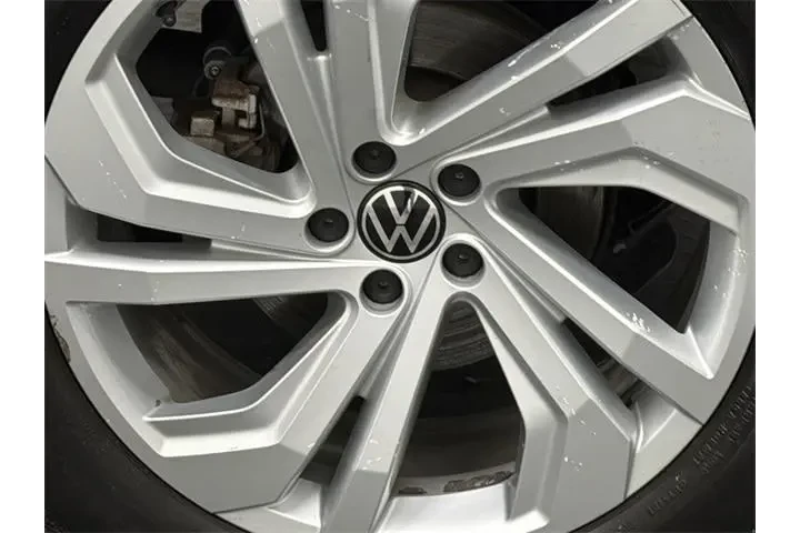 $23000 : Volkswagen Atlas Cross Sport image 5