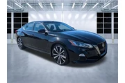 $17990 : Nissan Altima 2022 2.0 SR 4d thumbnail