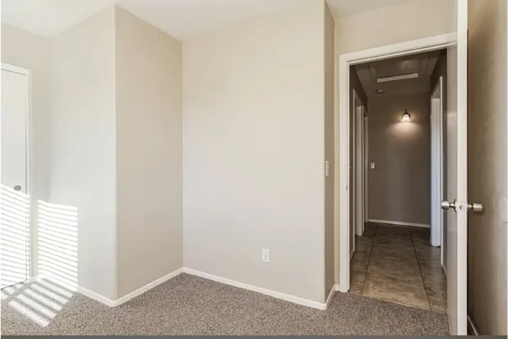 $1300 : Low income house for rent image 8