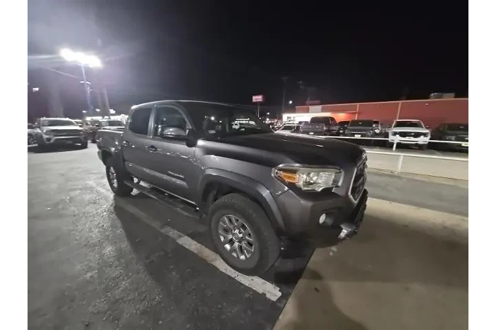 $17998 : Toyota Tacoma 2017 4x2 TRD O image 2