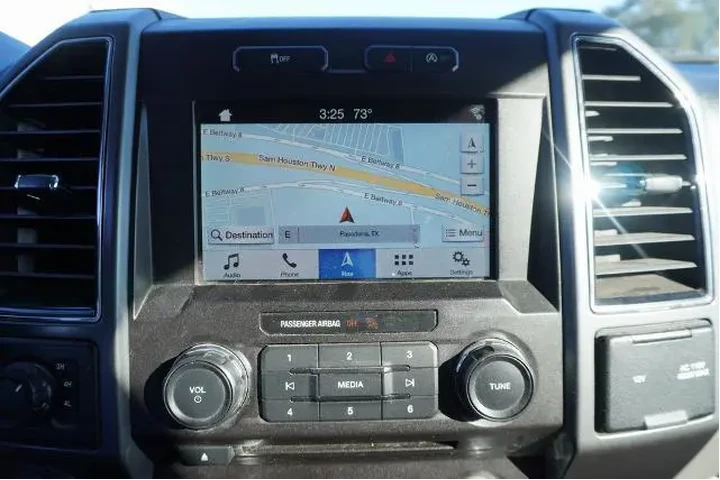 $22225 : Ford F-150 2018 4x4 XLT 4dr image 10