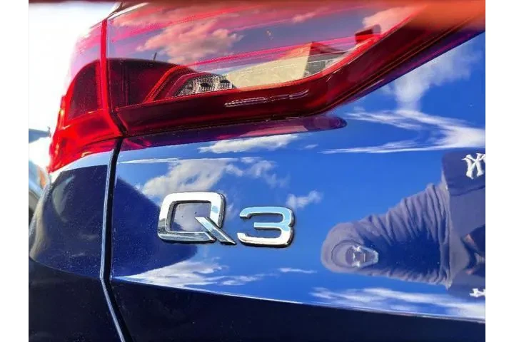 $23990 : Audi Q3 2021 AWD quattro Pre image 7