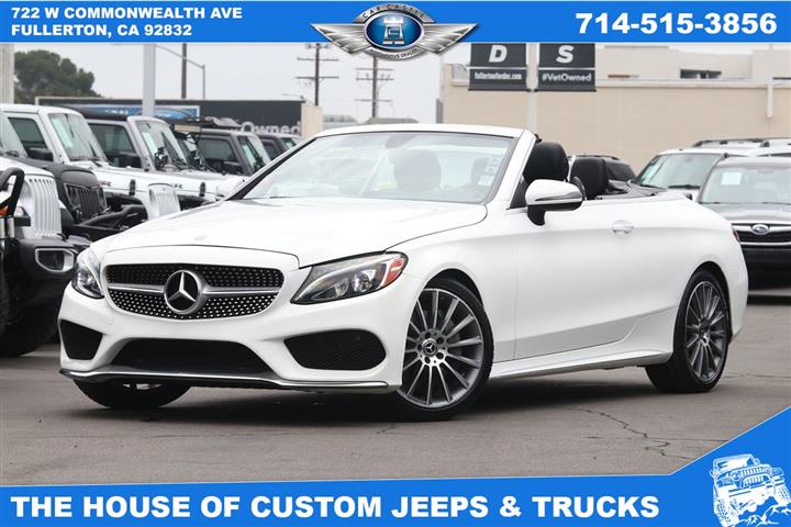 2017 C 300 Cabriolet image 1