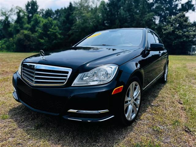 $11900 : 2013 MERCEDES-BENZ C-CLASS image 2