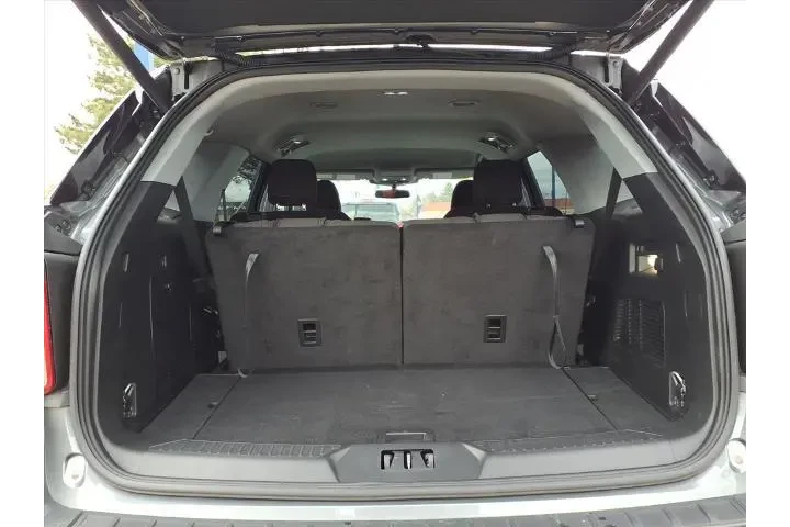 $30980 : Ford Explorer 2023 AWD XLT 4 image 10