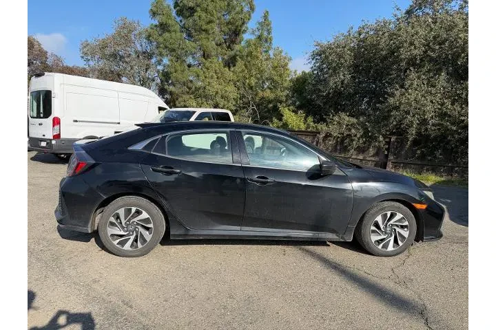 $11500 : Honda Civic 2017 LX 4dr Hatc image 6