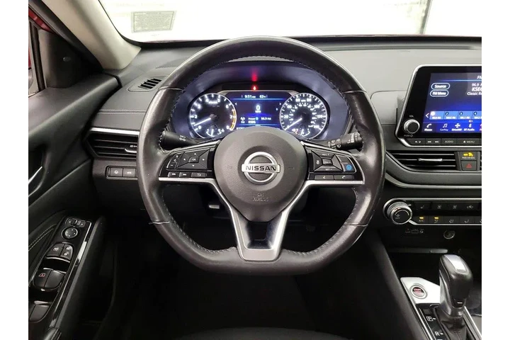$16998 : Nissan Altima 2022 2.5 SV 4d image 10