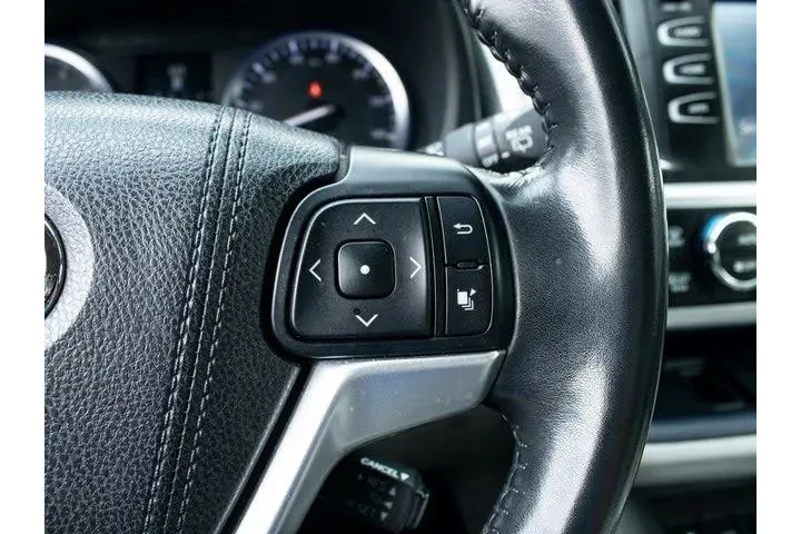 $20987 : Toyota Highlander 2016 XLE 4 image 10