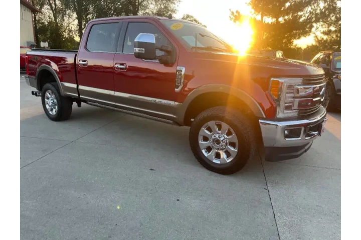 $42950 : 2019 F-350 Super Duty King Ra image 4