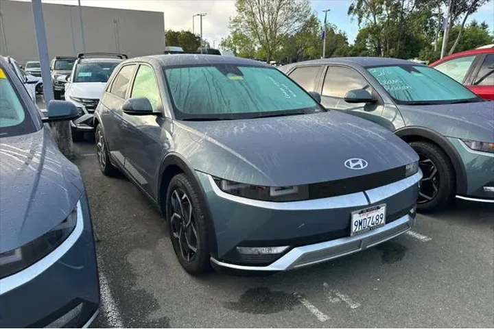 $25990 : Hyundai IONIQ 5 2024 SEL 4dr image 2