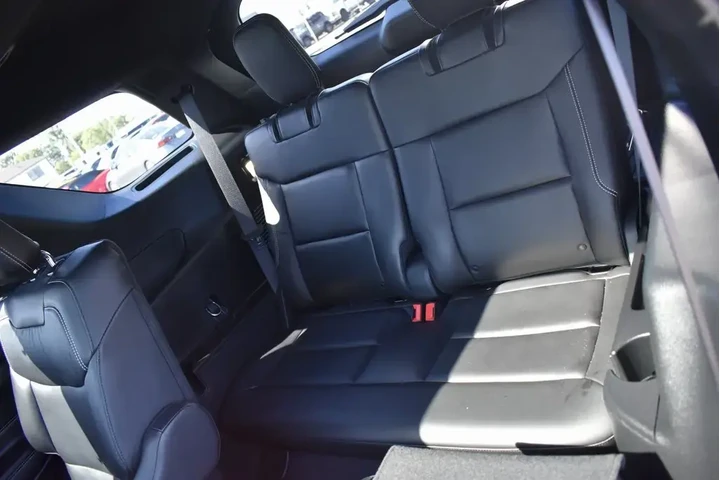 $39990 : Ford Explorer 2022 AWD ST 4d image 8