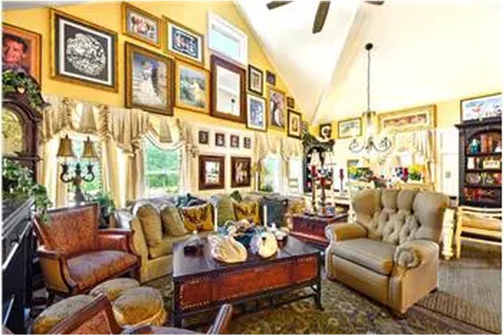 $3500 : Rental property with 1 bedro image 3