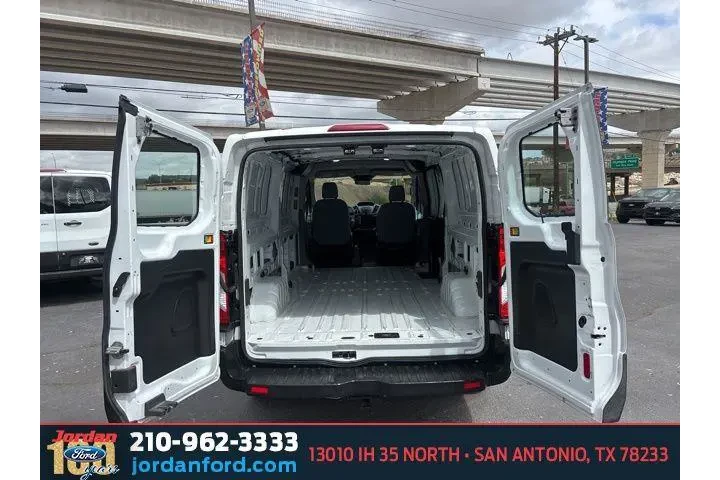 $23998 : Ford Transit 2019 250 3dr LW image 9