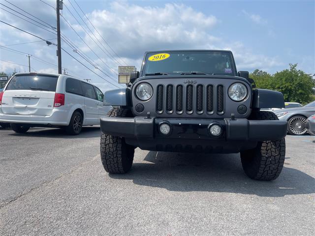 $18998 : 2016 Wrangler image 3