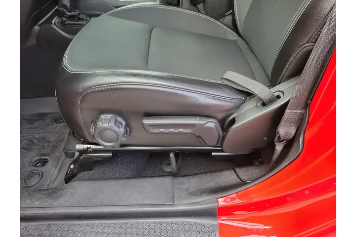 $22495 : Jeep Wrangler Unlimited 2021 image 10