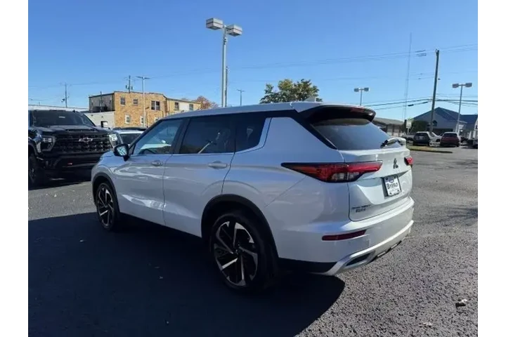 $24533 : Mitsubishi Outlander 2023 AW image 5