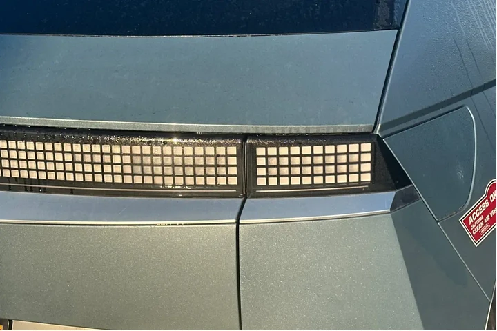 $29990 : Hyundai IONIQ 5 2024 Limited image 6