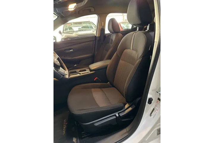 $19995 : Nissan Sentra 2025 SV 4dr Se image 5