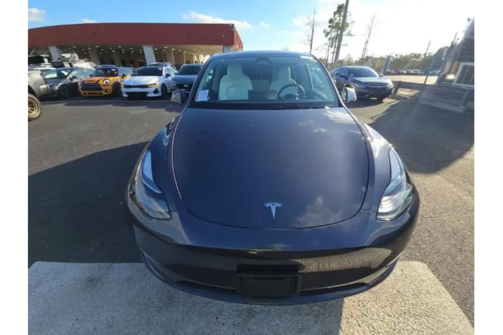 $29990 : Tesla Model Y 2023 AWD Long image 2