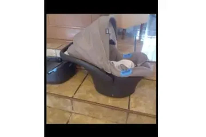 $5000 : Carriola chicco 3 en 1 image 6