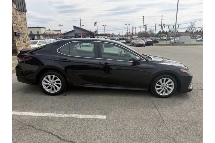 $21850 : 2021 Camry LE image 4