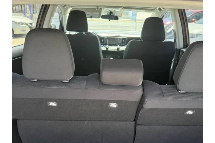 $12900 : 2017 RAV4 XLE image 10