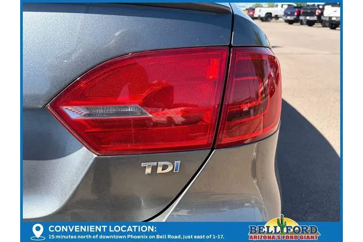 Volkswagen Jetta 2012 TDI 4d image 6
