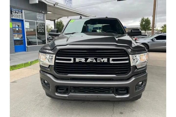 2019 RAM 2500 Tradesman Crew image 2