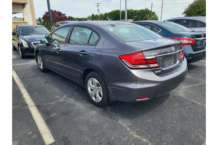 $9720 : Honda Civic 2015 LX 4dr Seda image 6