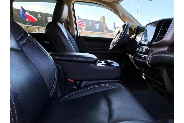 2019 RAM 2500 Tradesman Crew image 10