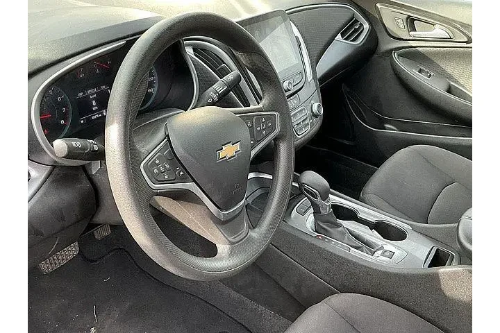 $19888 : Chevrolet Malibu 2024 LT 4dr image 7