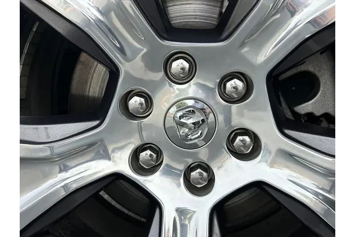 $34995 : Ram 1500 2024 4x2 Laramie 4d image 8