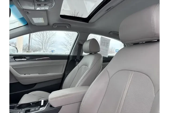 $13145 : Hyundai SONATA 2019 Limited image 8