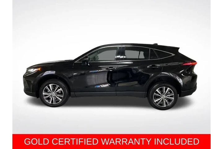 $32388 : Gold Certified2023 Venza LE image 2