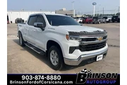 $29990 : Chevrolet Silverado 1500 202 thumbnail