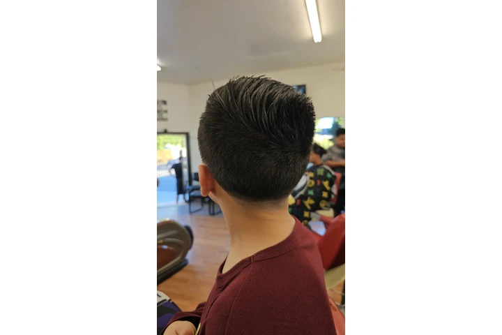 Solicito Barbero(a) image 1