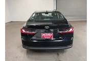 $26416 : Toyota Camry 2025 LE 4dr Sed thumbnail