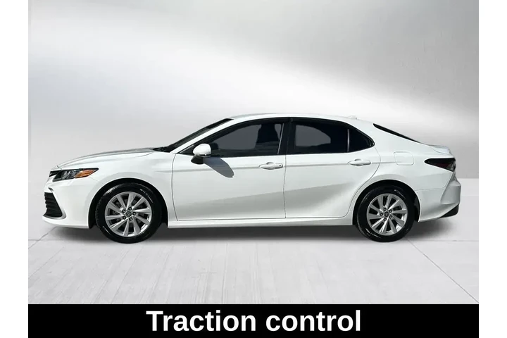 $19996 : Toyota Camry 2023 LE 4dr Sed image 9